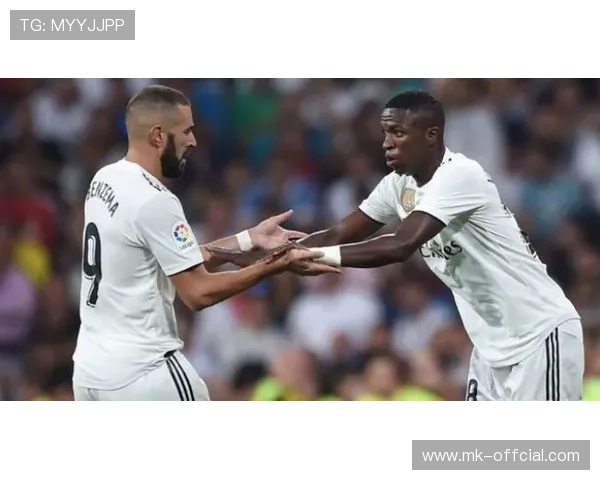 维尼修斯圣马梅斯破嘘声，阿隆索战术调整激活巴西边锋